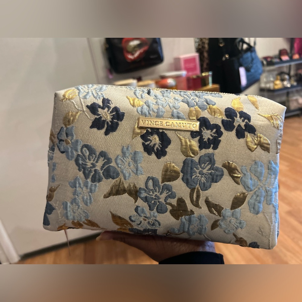 Vince Camuto Floral cosmetic/ tolietry